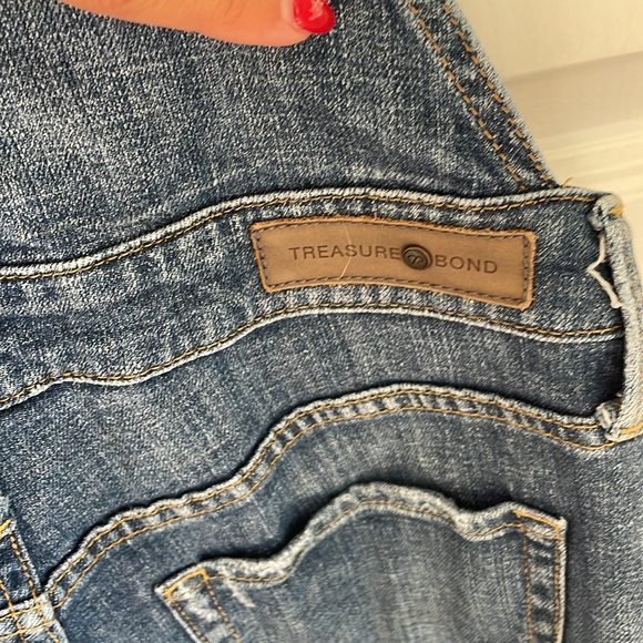 Treasure and Bond short overalls. - Picture 3 of 4